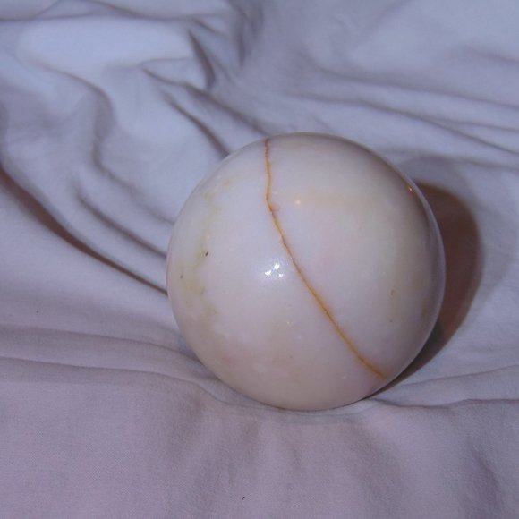 4" Alabaster Sphere - Picture 4 of 8